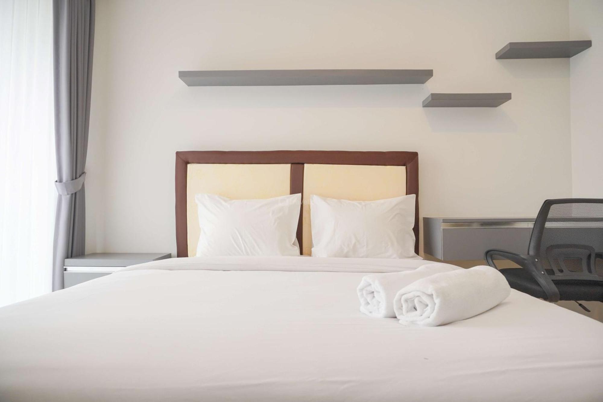 Apartemen Minimalist And At Gold Coast By Travelio Jakarta